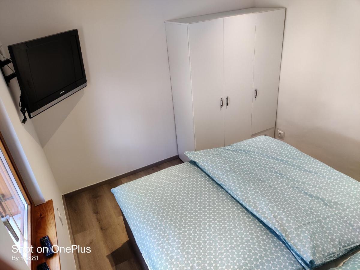 ארנהאוזן Ferienwohnung Grete, An Der Weinstrasse מראה חיצוני תמונה